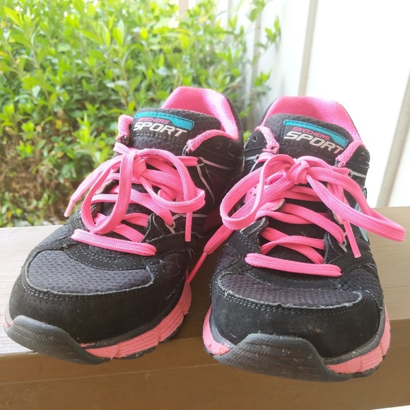 skechers black and pink shoes